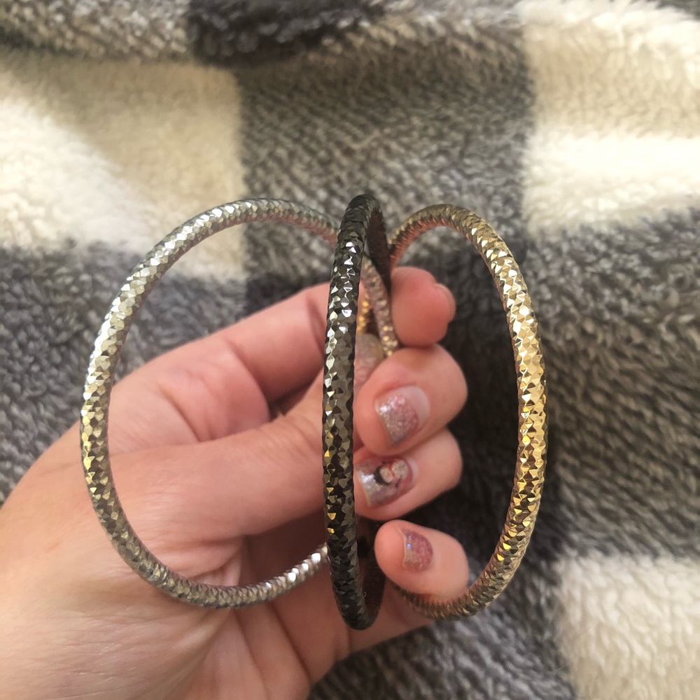 Sparkly bangle set - Picture 3 of 5